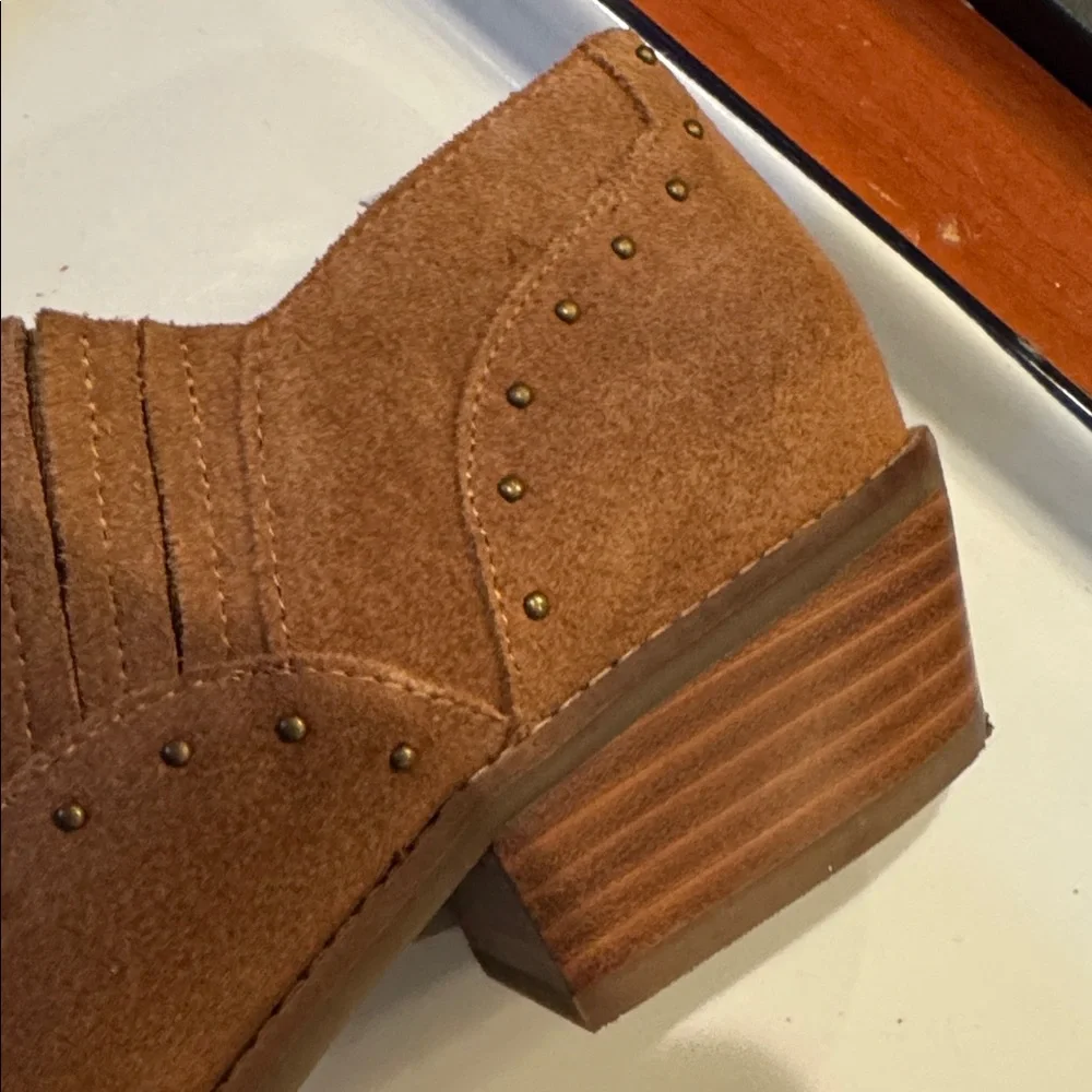 Crown Vintage Women’s Pecan Cow Suede Shoe Boots - Picture 16 of 16